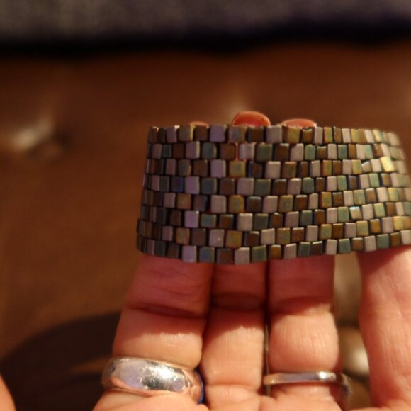 $80 cube bead artisan bracelet blue green grey silver toggle closure - Picture 2 of 12